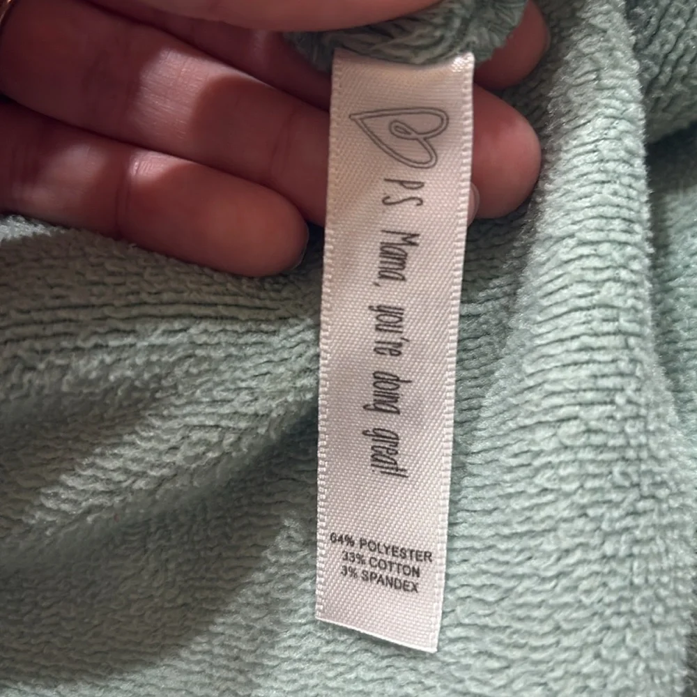 Latched Mama harbor snap pullover Sage Green with Heart Detail - Picture 9 of 10